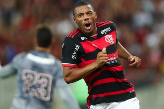 De la Cruz faz exame, tem lesão na coxa direita e desfalca o Flamengo