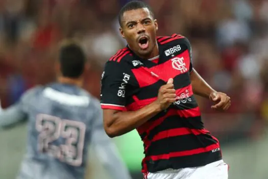 De la Cruz volta, e Flamengo tem mudanças contra o Palmeiras; veja o time