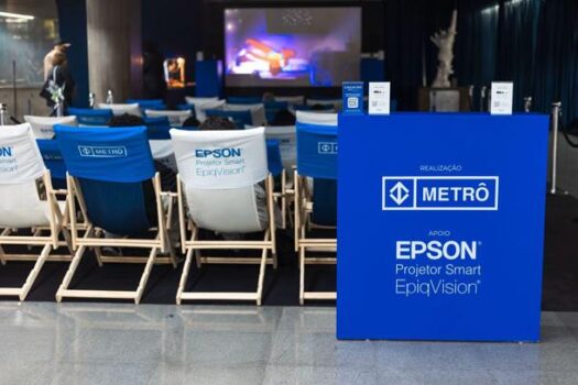 Estação República tem cinema gratuito até início de agosto com parceria entre Epson e Metrô