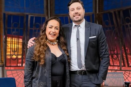 Gina Garcia participa hoje do programa The Noite com Danilo Gentili