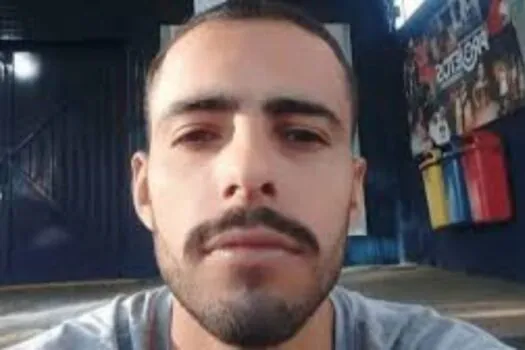 Lutador morre após ser esfaqueado durante briga na rua