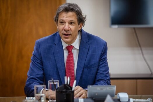 Haddad apresenta prioridades na economia para 2025 e 2026