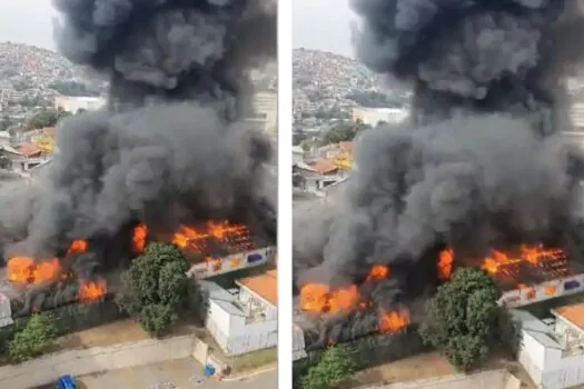 Fogo em fábrica de sofás deixa 3 feridos em São Bernardo do Campo