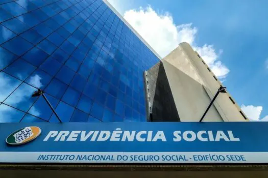 INSS orienta segurados a usarem serviços digitais durante greve