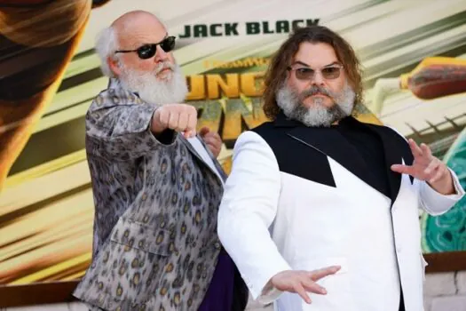 Jack Black cancela turnê após piada de guitarrista sobre tiro contra Donald Trump