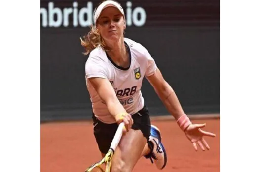 Laura Pigossi vence na estreia do WTA125 de Contrexiville, na França