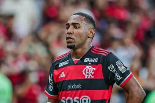 Flamengo quer usar jovens do profissional para reforçar sub-20 no Mundial