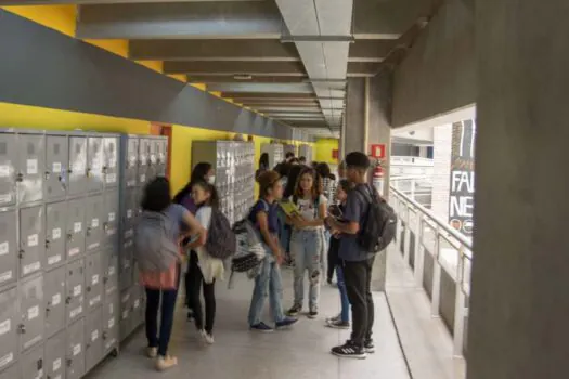 Alunos de Etecs têm 75% de redução na taxa do Vestibular da Unesp