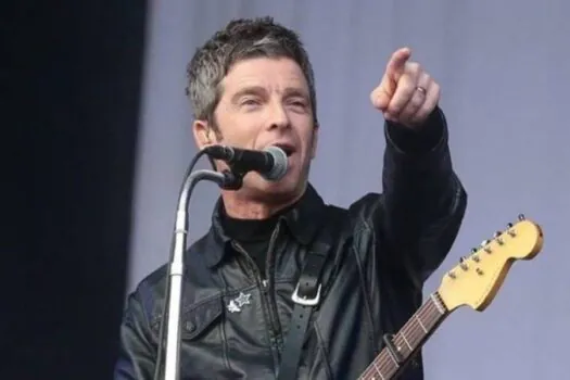 Noel Gallagher critica ‘idiotas hasteando bandeiras políticas’ na música