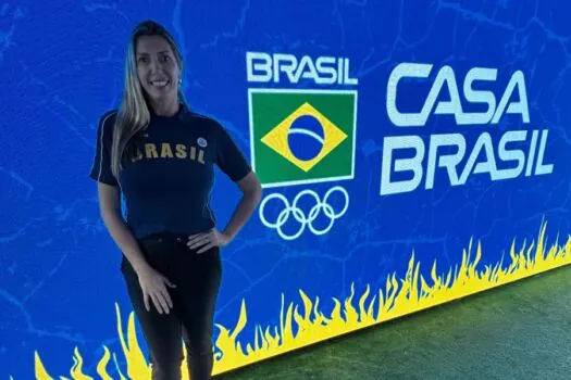 Equipe da OSSEL Esportes marca presença na Casa Brasil, em Paris