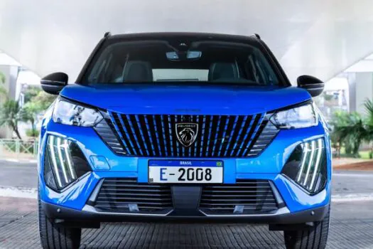 Novo Peugeot E-2008 – Para mostrar a cara