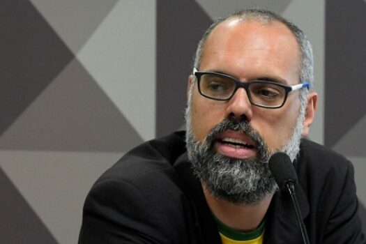 PGR defende investigar blogueiro Allan dos Santos sob suspeita de fake news