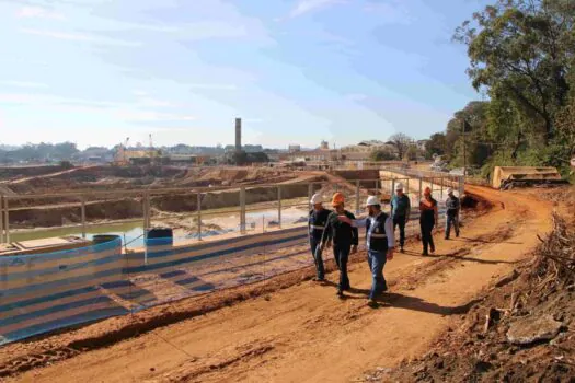 Consórcio ABC vistoria obras do Piscinão Jaboticabal