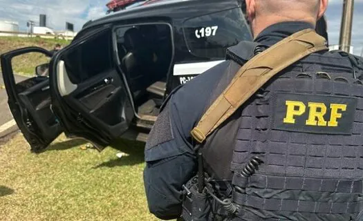 Policial civil é preso em Cascavel (PR) transportando drogas em viatura falsificada