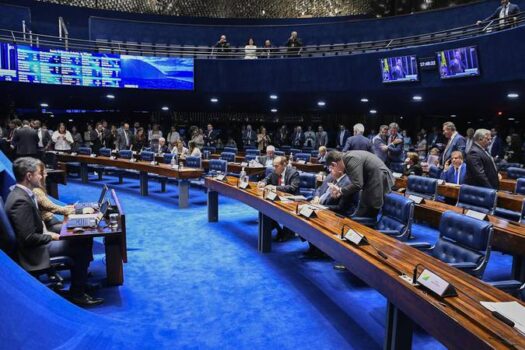 Projeto de lei prevê indenização a vítima de zika, e Senado pede a Haddad estimativa de custos