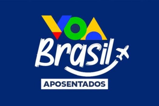 Aposentados aproveitam passagens aéreas acessíveis do Voa Brasil