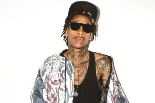 Wiz Khalifa é acusado de porte ilegal de drogas e sai escoltado de show na Romênia