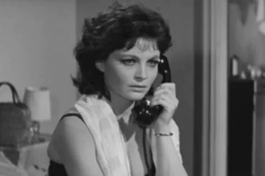 Morre Yvonne Furneaux, atriz que esteve em filmes de Antonioni e Fellini