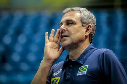 Vôlei: Zé Roberto convoca seleção feminina para Paris 2024