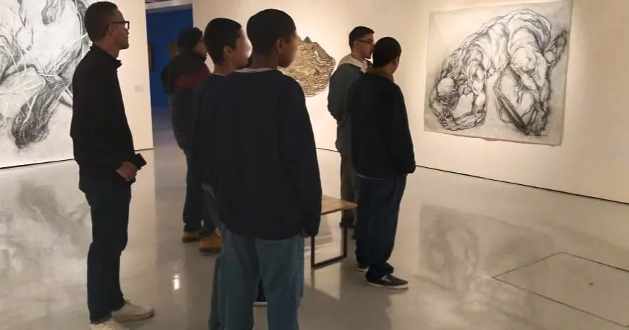 Adolescentes da Fundação CASA de Diadema ampliam visão artística em visita ao Paço das Artes (2)