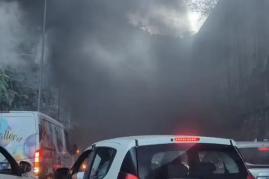 Vítimas de inalação de fumaça em túnel no Rio continuam internadas