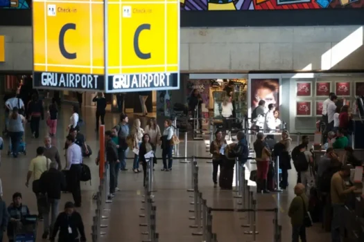 Suspeita de incêndio interrompe operações no Aeroporto de Guarulhos