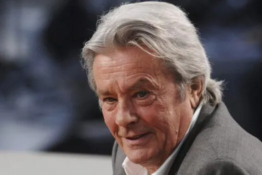 Morre Alain Delon, um dos maiores astros do cinema francês, aos 88 anos