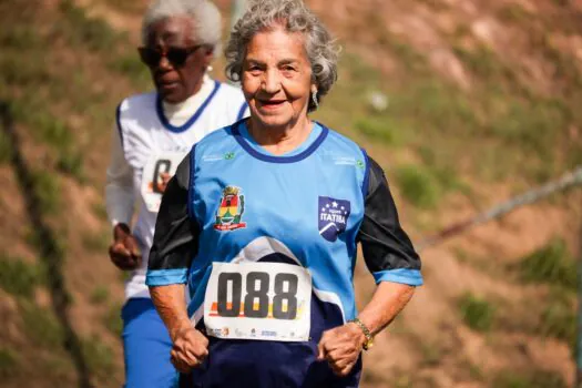 Atleta de 97 anos conquista medalha de ouro em corrida de 500 metros