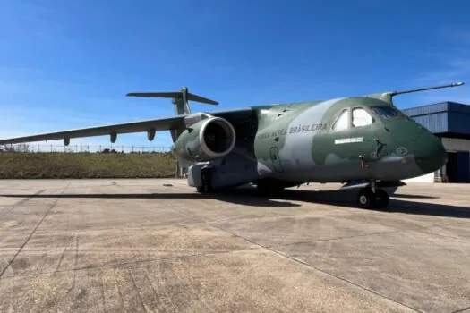 Voo da FAB chega a Cascavel (PR) com 2 corpos de vítimas de queda de avião