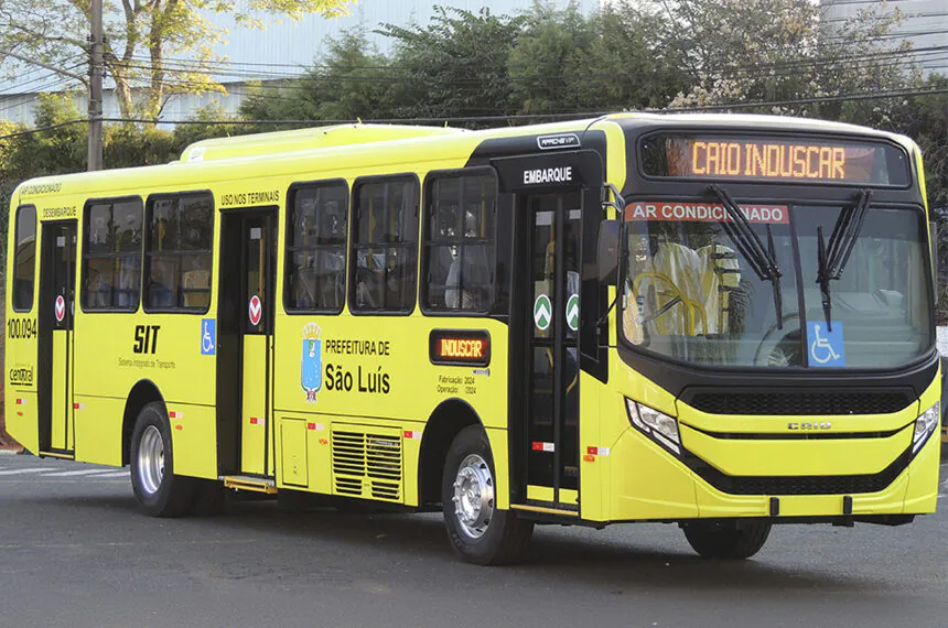 Ônibus Caio Apache Vip da Viação Estrela