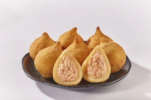 Famosas coxinhas da Padaria Brasileira ganham novos sabores