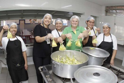 Melhores receitas: Seduc-SP lança concurso para cozinheiras e cozinheiros da rede