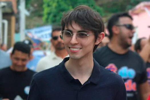 Deputado de 23 anos é o mais popular na internet entre candidatos de Manaus