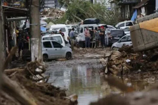 1.641 municípios no país têm risco a chuvas alto ou muito alto; o que cabe aos prefeitos?