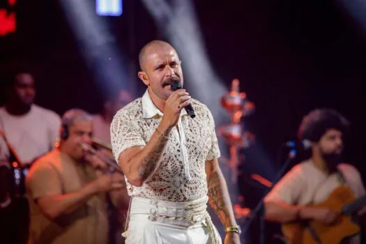 Diogo Nogueira canta sucessos do samba no Festival da Cultura