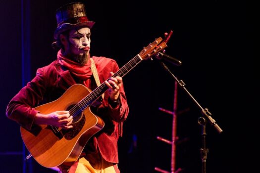 Fernando Anitelli apresenta “Histórias para Cantar”, em São Bernardo do Campo