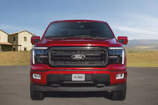 Ford F-150 Lariat: bruta e renovada