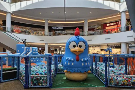 Galinha Pintadinha chega no São Bernardo Plaza Shopping com brincadeiras para a criançada