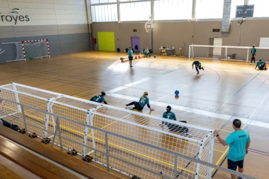 Seleções feminina e masculina de goalball fazem 1º treino em Paris