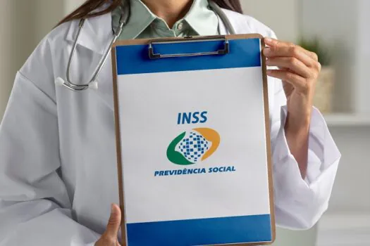 INSS fecha acordo para pagar lote extra da revisão dos auxílios para 139 mil benefícios