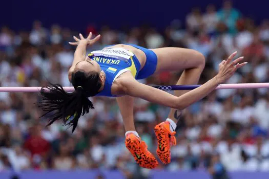 Recordista mundial é Ouro no salto em altura; brasileira deixa final