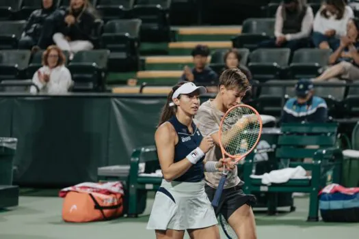 Luisa Stefani vira e vai às quartas de final no WTA 1000 de Cincinnati