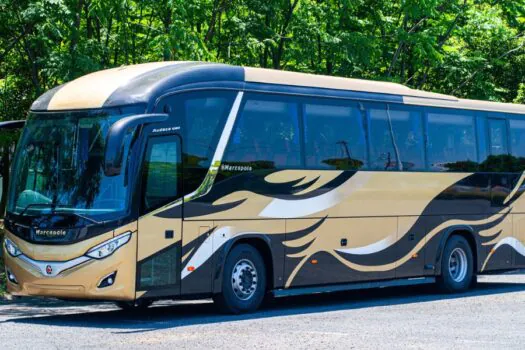 Marcopolo China supera marca de 60 ônibus entregues para Hong Kong em 2024