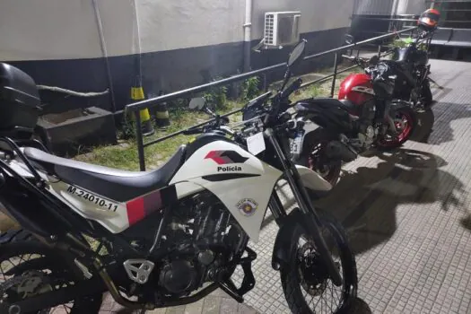 Motocicleta dublê é aprendida por policiais militares da Rocam em Diadema