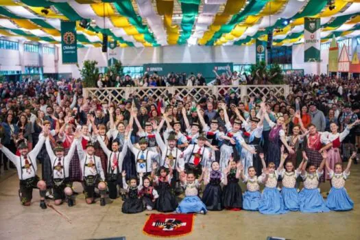 Conheça as maiores Oktoberfests do Brasil