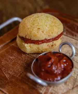 Dia do pão de queijo: conheça 7 combinações diferentes para apreciar essa iguaria