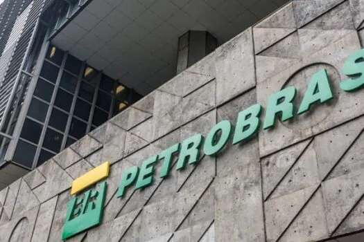 Petrobras já vislumbra produção de primeiras descobertas na margem equatorial, diz diretora