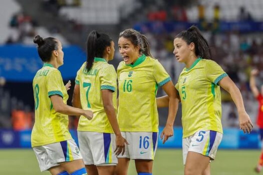 FIFA firma acordo com Netflix para transmissões das Copas do Mundo Feminina