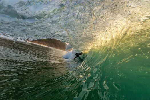 Surfe é adiado, mas terá disputa de medalhas neste sábado