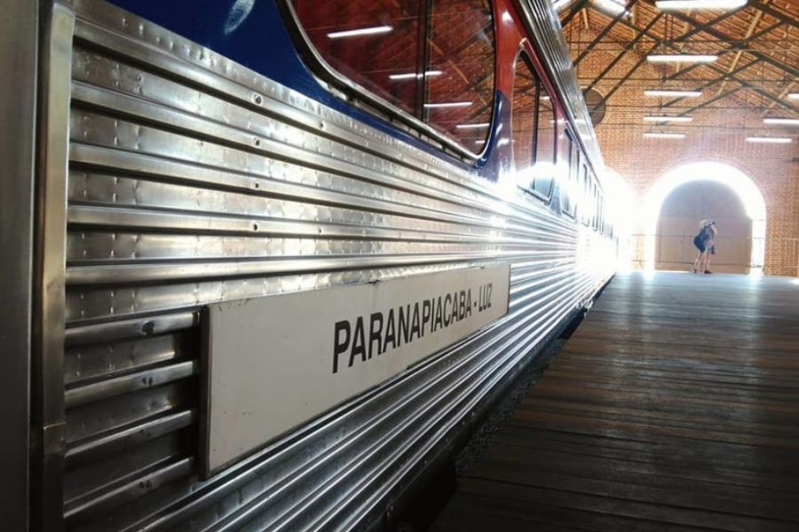 trem-paranapiacaba-luz